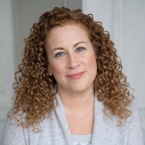 jodi picoult photo 2018 Authors Dish with New York Times Bestselling Author Jodi Picoult, Geri Krotow, and Kelly Maher